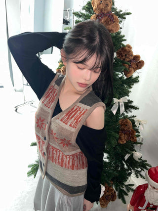 Vintage Nordic pattern knit cropped vest