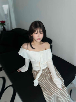 Off-shoulder Ruffle Frill Chiffon Wave Slim Fit Blouse