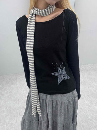Wide-neck Long-sleeve T-shirt with Star Embroidery Point