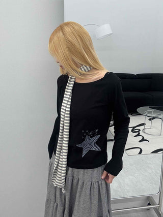 Wide-neck Long-sleeve T-shirt with Star Embroidery Point
