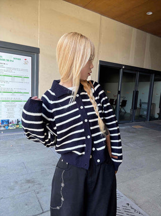 Striped Collared Neck Voluminous Sleeve Knit Cardigan