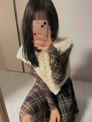 Soft Fleece V-Neck Slim Fit Knit Vest