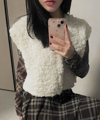 Soft Fleece V-Neck Slim Fit Knit Vest