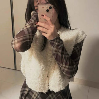 Soft Fleece V-Neck Slim Fit Knit Vest