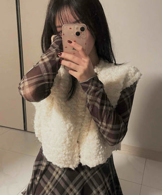 Soft Fleece V-Neck Slim Fit Knit Vest