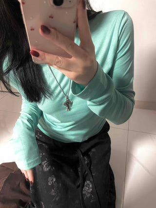 Soft Round Neck Slim Long Sleeve T-shirt