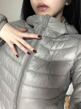 Minimal Slim Body Fit Zip-Up Short Lightweight Padded Jacket