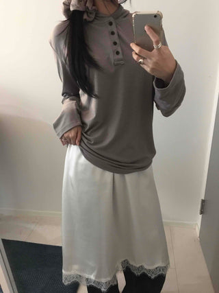 Loose-fit Silky Midi Skirt with Lace Hem Trimming