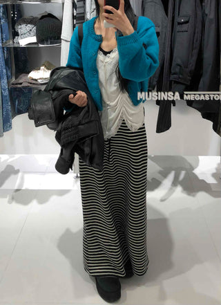 Soft Knit Balloon Sleeve Crop Button Cardigan