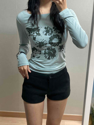 Margaret Flower Shirred Round Slim Long Sleeve Tee