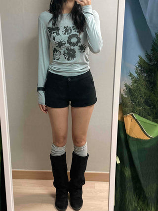 Margaret Flower Shirred Round Slim Long Sleeve Tee