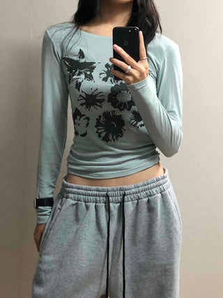Margaret Flower Shirred Round Slim Long Sleeve Tee
