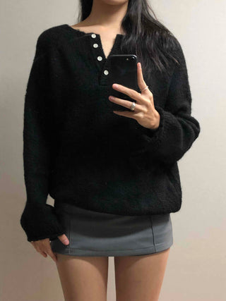Belt-Detailed Low-Rise Pintuck Mini Skirt