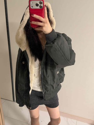 Side Slit Eyelet Slim Fit Knit Shorts