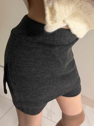 Side Slit Eyelet Slim Fit Knit Shorts