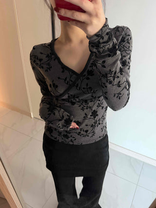 Flower Pattern Slim V-Neck Long Sleeve T-Shirt