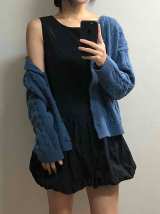 Shoulder Slit Cable Knit Crop Cardigan