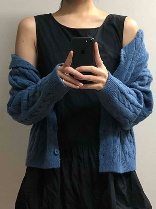 Shoulder Slit Cable Knit Crop Cardigan