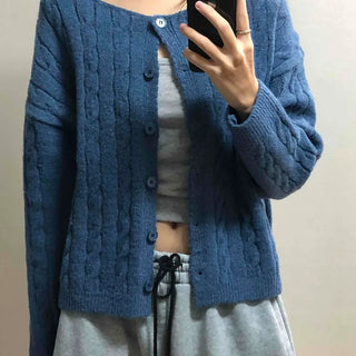 Shoulder Slit Cable Knit Crop Cardigan