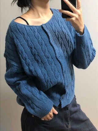 Shoulder Slit Cable Knit Crop Cardigan