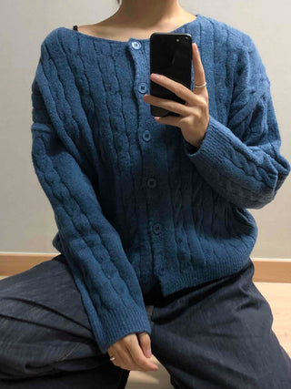 Shoulder Slit Cable Knit Crop Cardigan