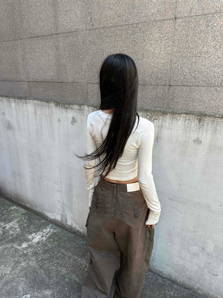 Soft Color Slim Fit Cropped Long Sleeve T-shirt
