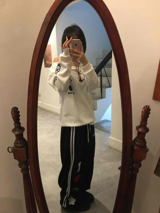 Classic Side Lettering Slide One-Shoulder Sweatshirt