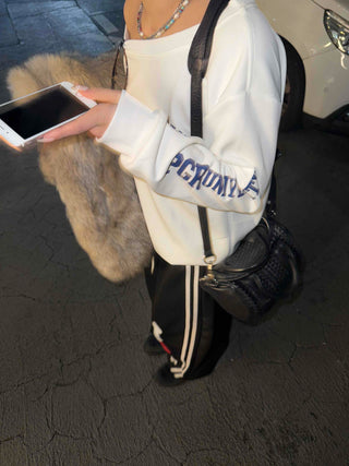 Classic Side Lettering Slide One-Shoulder Sweatshirt
