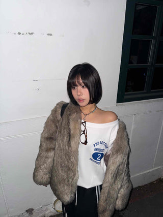 Classic Side Lettering Slide One-Shoulder Sweatshirt