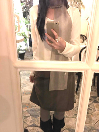 Loose-fit H-line Midi Skirt with Back Banding Pocket