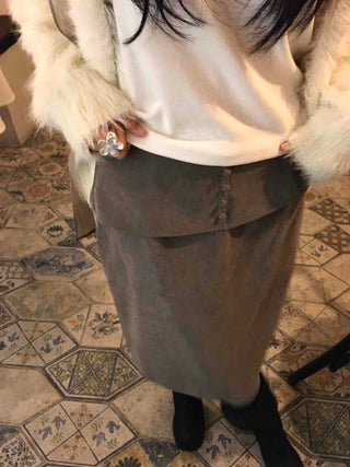 Loose-fit H-line Midi Skirt with Back Banding Pocket