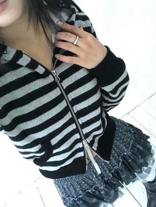 Campus Stripe V-Neck Crop Knit Zip-Up
