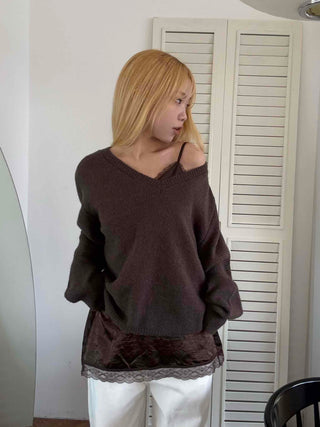Quilted Layered Loose Fit V-Neck Knit