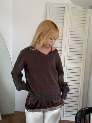Quilted Layered Loose Fit V-Neck Knit