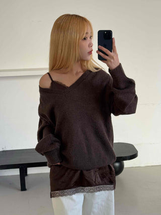 Quilted Layered Loose Fit V-Neck Knit