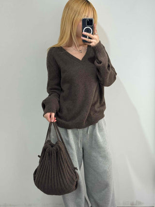 Quilted Layered Loose Fit V-Neck Knit