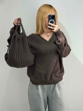Quilted Layered Loose Fit V-Neck Knit