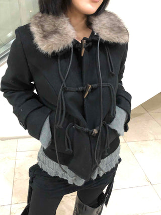 Fur-trimmed hooded duffle short coat