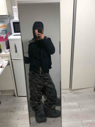 Fur-trimmed hooded duffle short coat