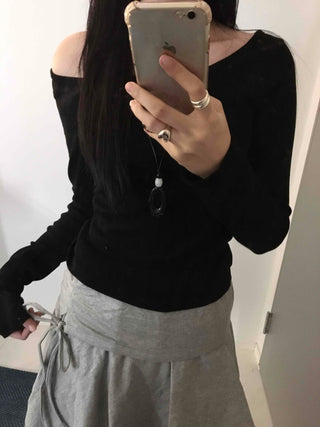 Off-shoulder Slim Fit Long Sleeve T-shirt with Shoulder Cutouts