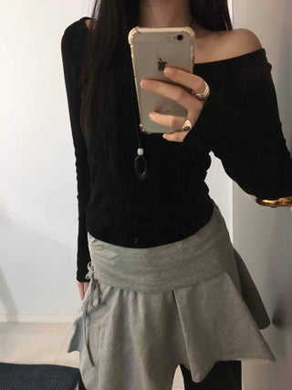 Off-shoulder Slim Fit Long Sleeve T-shirt with Shoulder Cutouts
