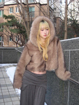 Wild Bold Shoulder Layered Crop Fur Jacket