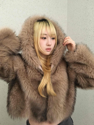 Wild Bold Shoulder Layered Crop Fur Jacket