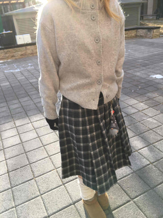 String Tape Point Zip-Up Crop Knit Cardigan