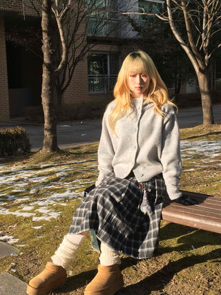 String Tape Point Zip-Up Crop Knit Cardigan