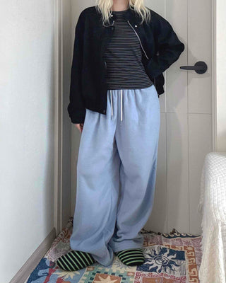 Sleeve String Reversible Cropped Coach Zip-up