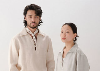 [CULTUM] Relaxed Deep V-neck Shirt