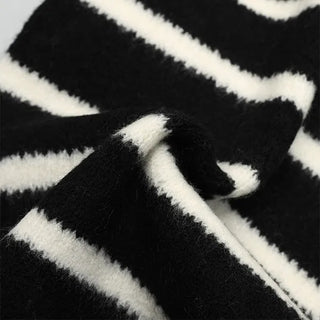 Striped knit scarf