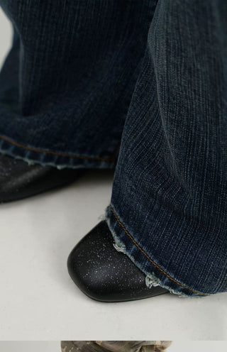 MASONPRINCE Distressed Curved Denim