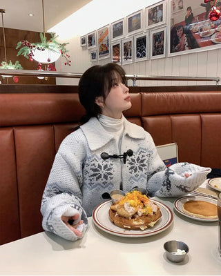 Nordic pattern toggle cardigan